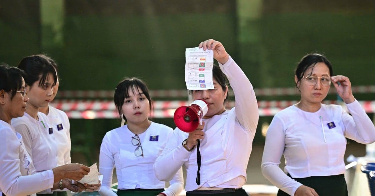 Birmanie: le parti pro-militaire revendique la victoire